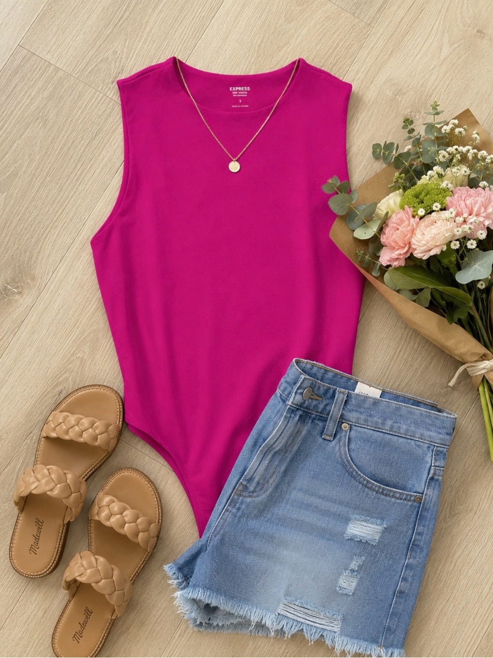 NEW with tags attached!  Express Women's Fuchsia Sleeveless Bodysuit, size small